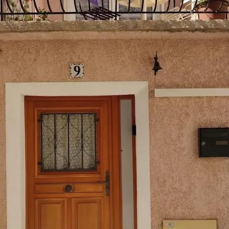 Maison De Charme - Proche Toutes Commodites *